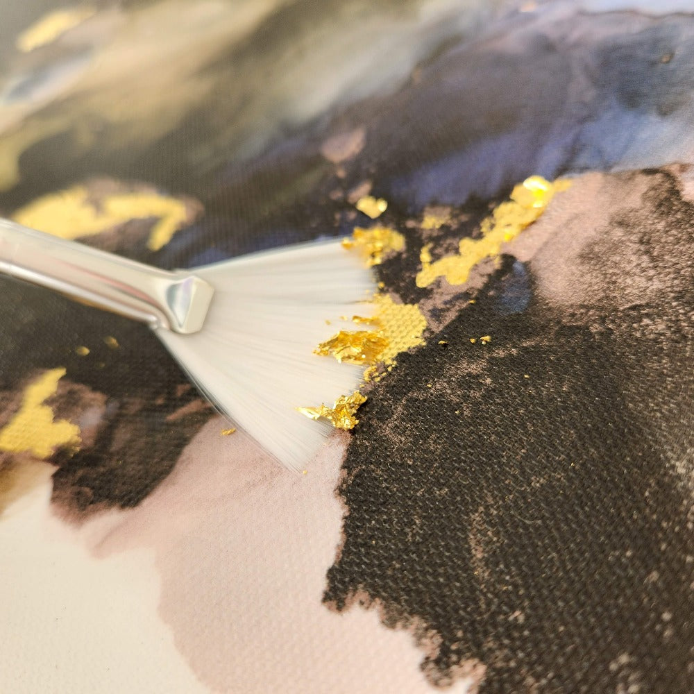 Hand embellishing a print with gold leaf - Workshop - PRIVATE